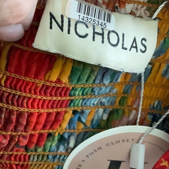 Nicholas floral dress with a full skirt. - Picture 5 of 6